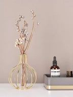 Santiago Minimalist Wireframe Propagation Vase