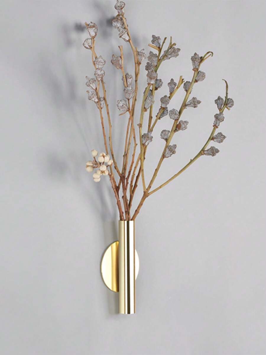 Buenos Aires Minimalist Wall-Mounted Bud Vase
