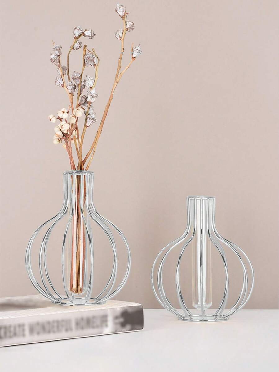 Santiago Minimalist Wireframe Propagation Vase