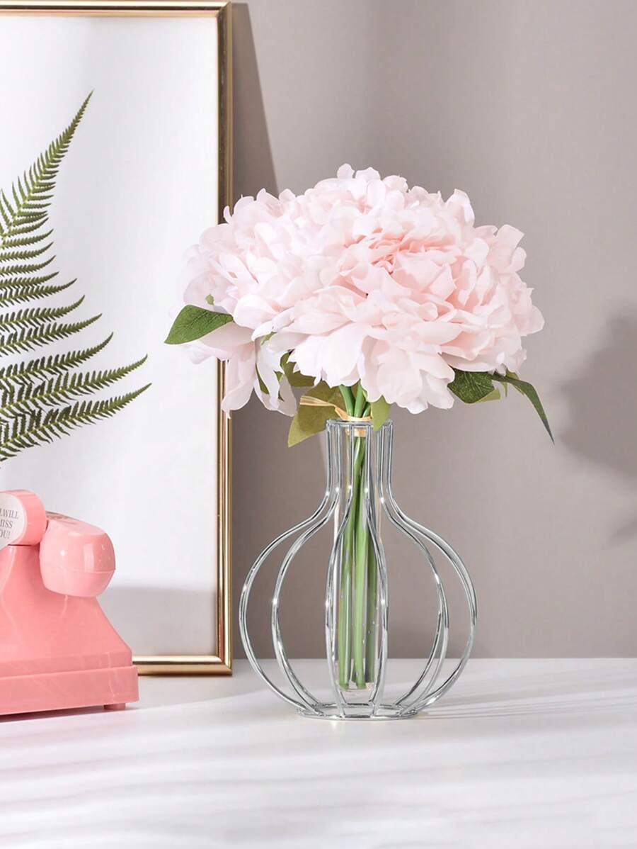 Santiago Minimalist Wireframe Propagation Vase