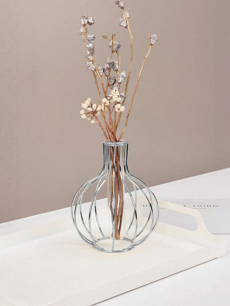 Santiago Minimalist Wireframe Propagation Vase