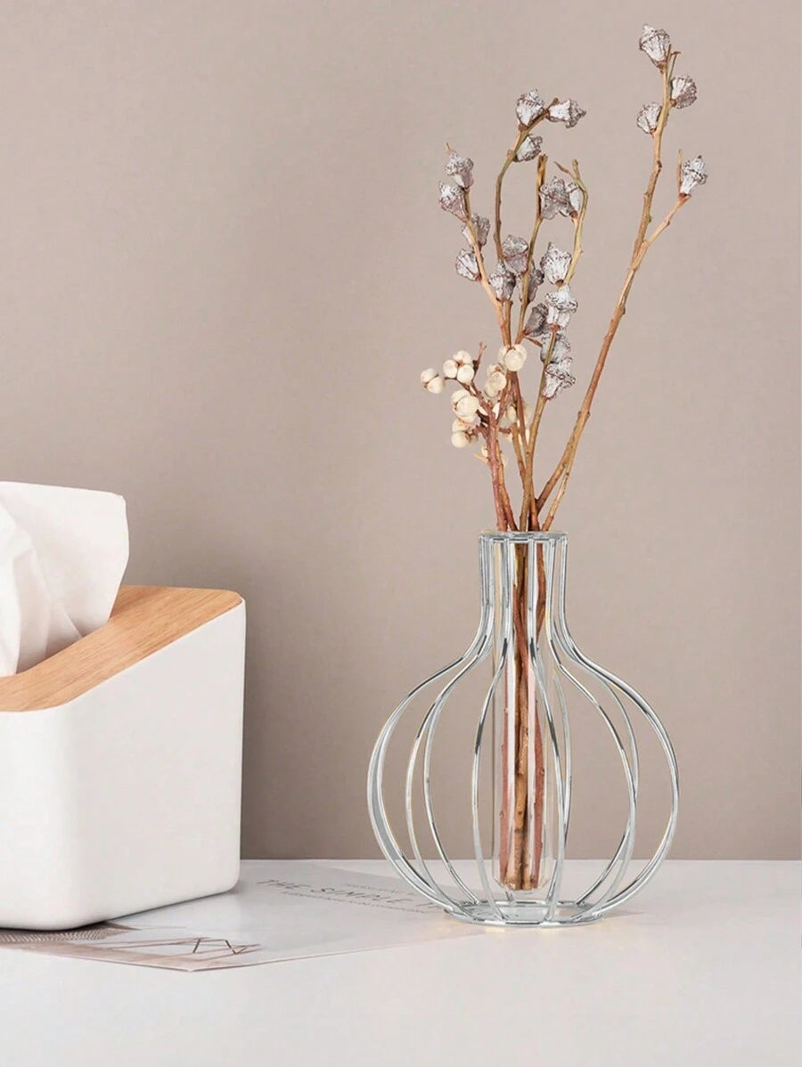 Santiago Minimalist Wireframe Propagation Vase