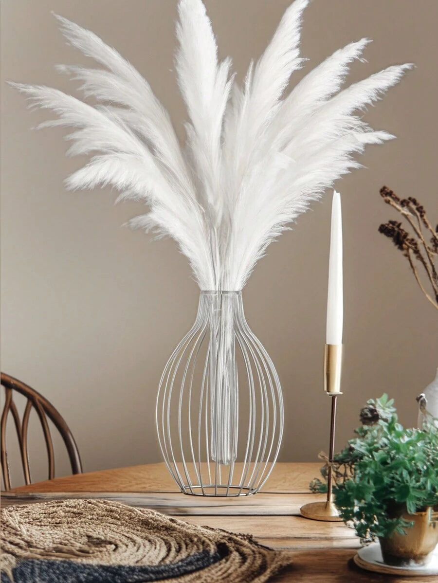 Santiago Minimalist Wireframe Propagation Vase