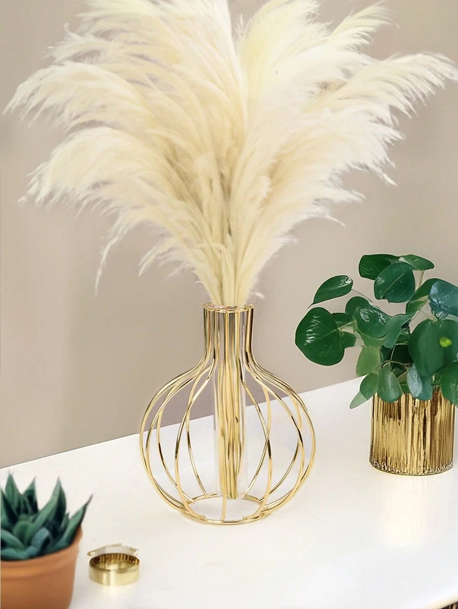 Santiago Minimalist Wireframe Propagation Vase