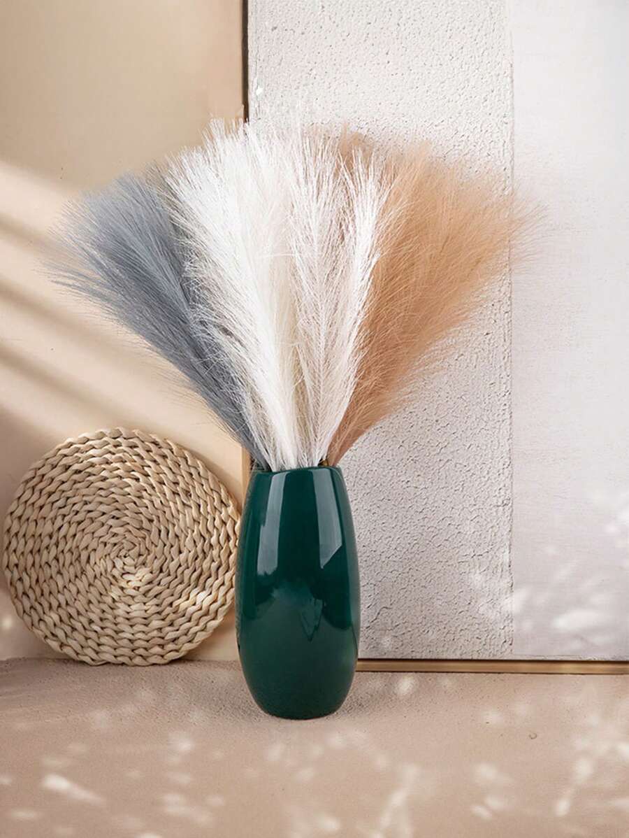 Santiago Minimalist Wireframe Propagation Vase
