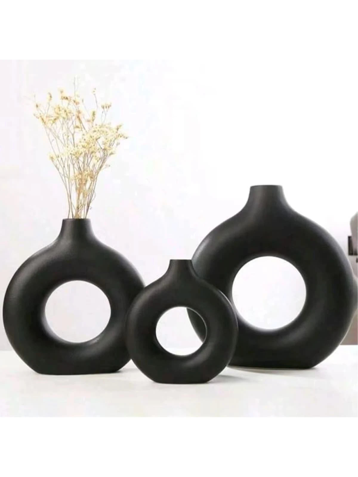 Dallas Plastic Decorative Vase