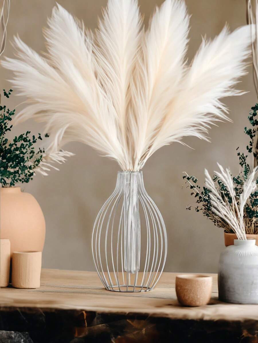 Santiago Minimalist Wireframe Propagation Vase