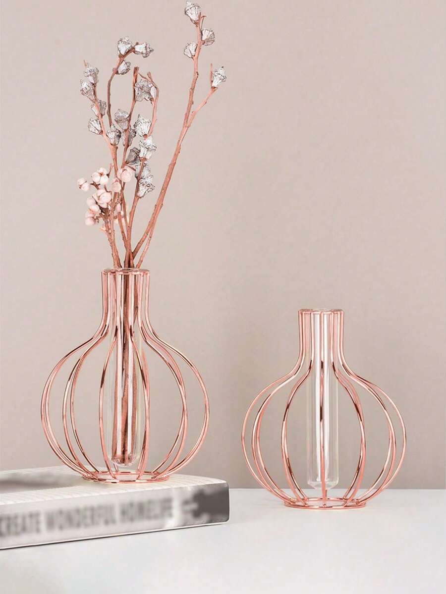 Santiago Minimalist Wireframe Propagation Vase