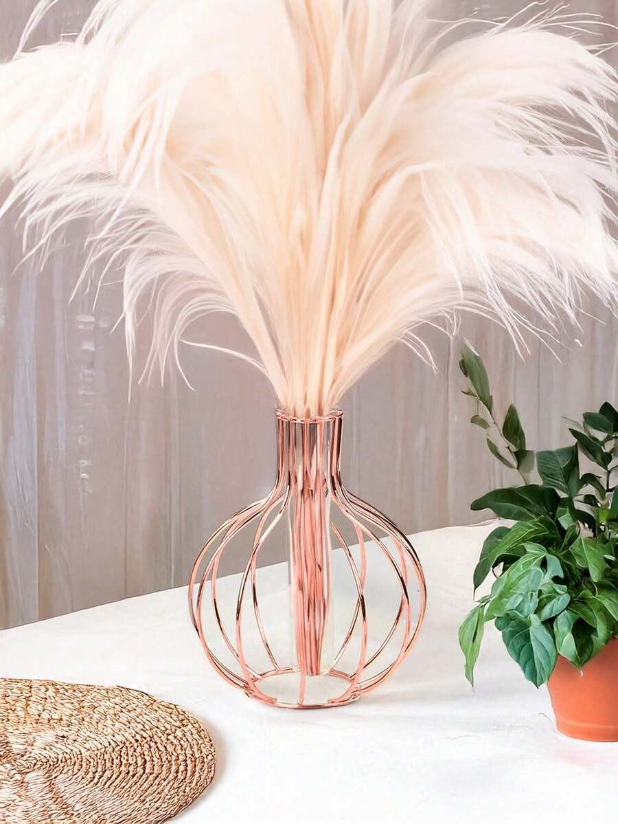 Santiago Minimalist Wireframe Propagation Vase
