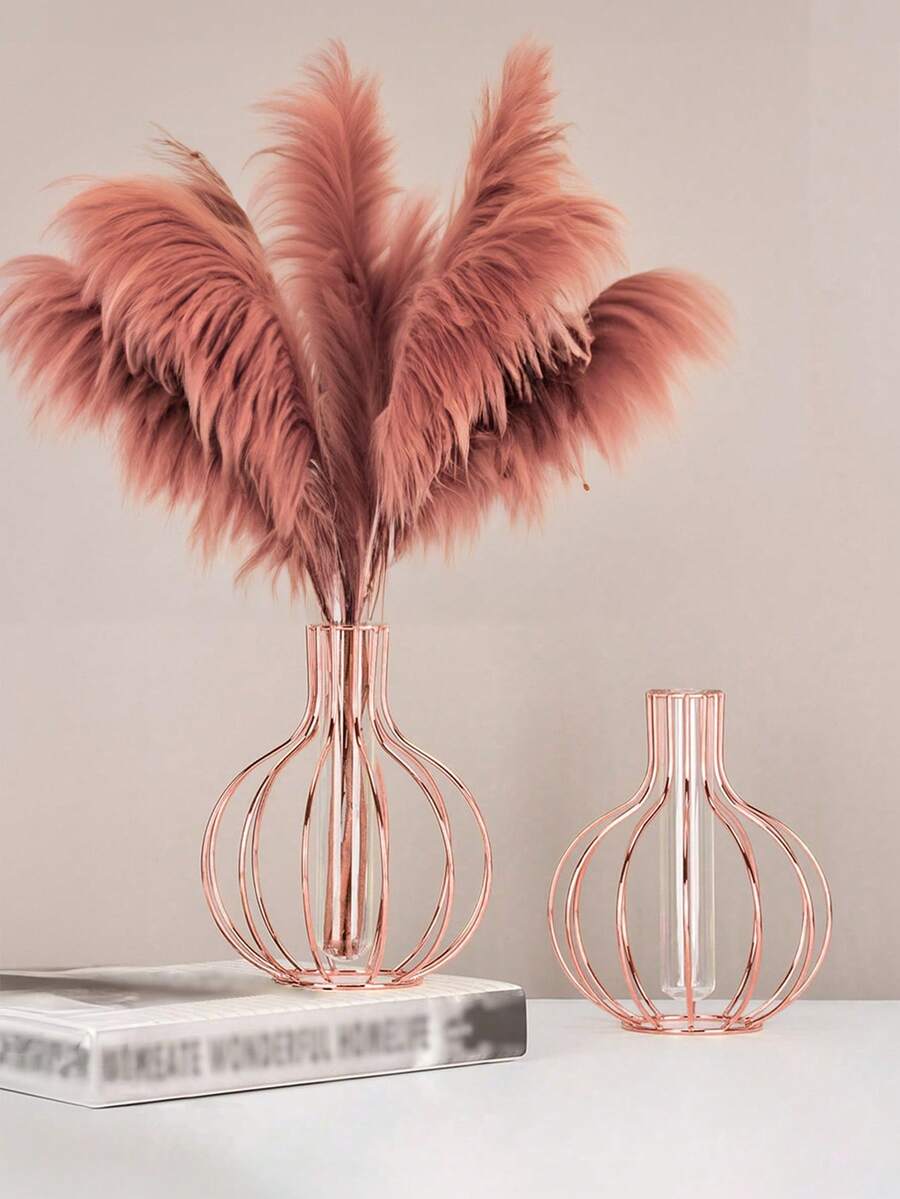 Santiago Minimalist Wireframe Propagation Vase