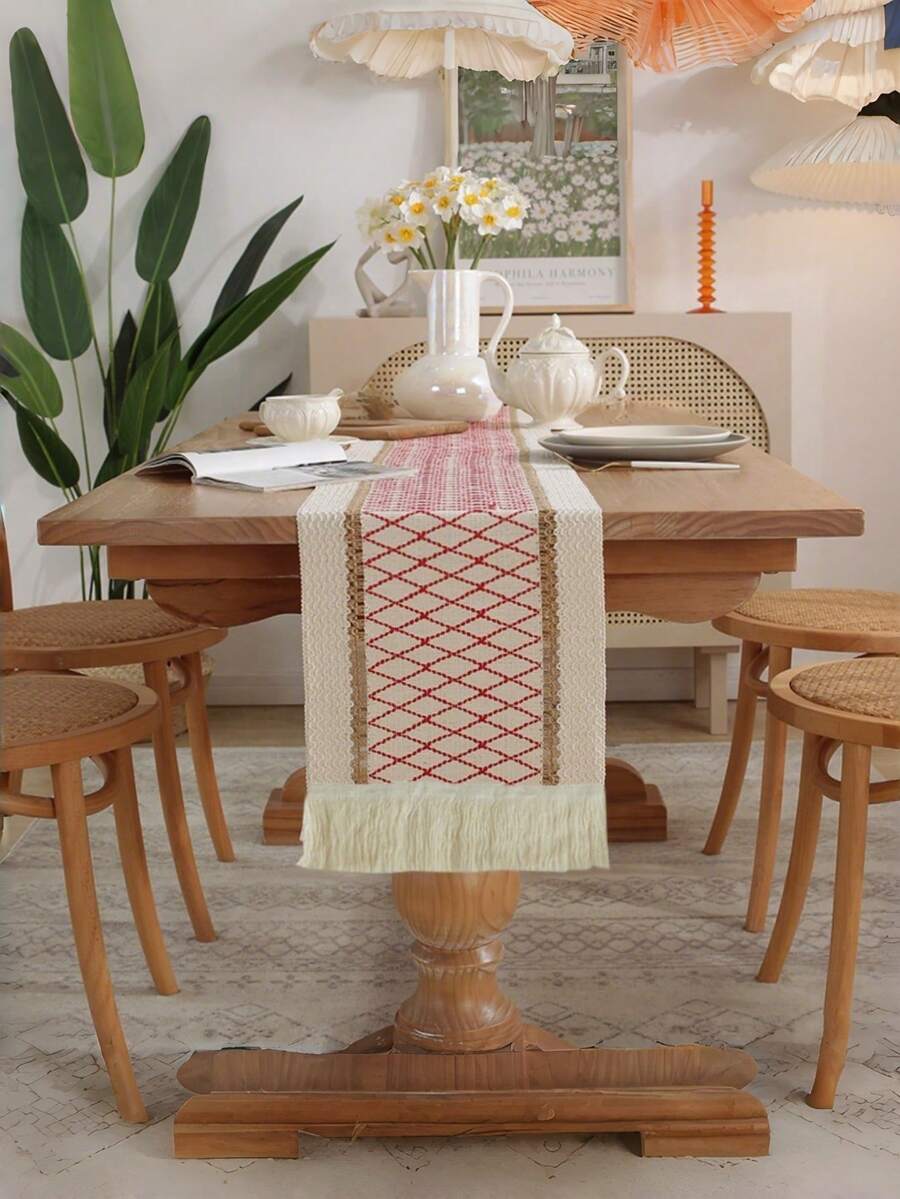 Sofia Elegant Knitted Lace Table Runner