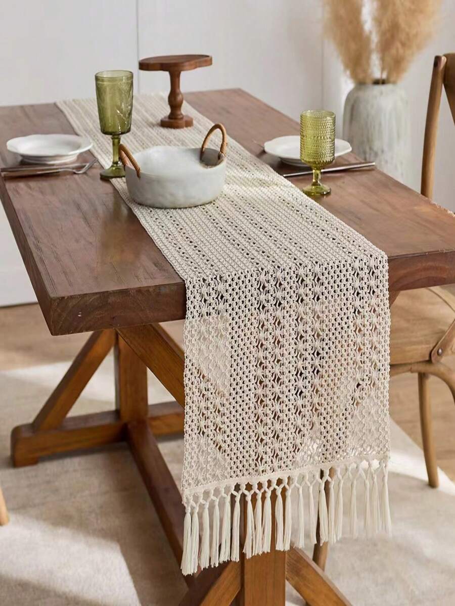 Sofia Elegant Knitted Lace Table Runner