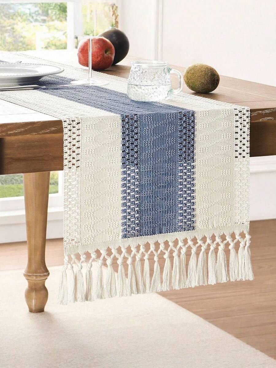 Sofia Elegant Knitted Lace Table Runner