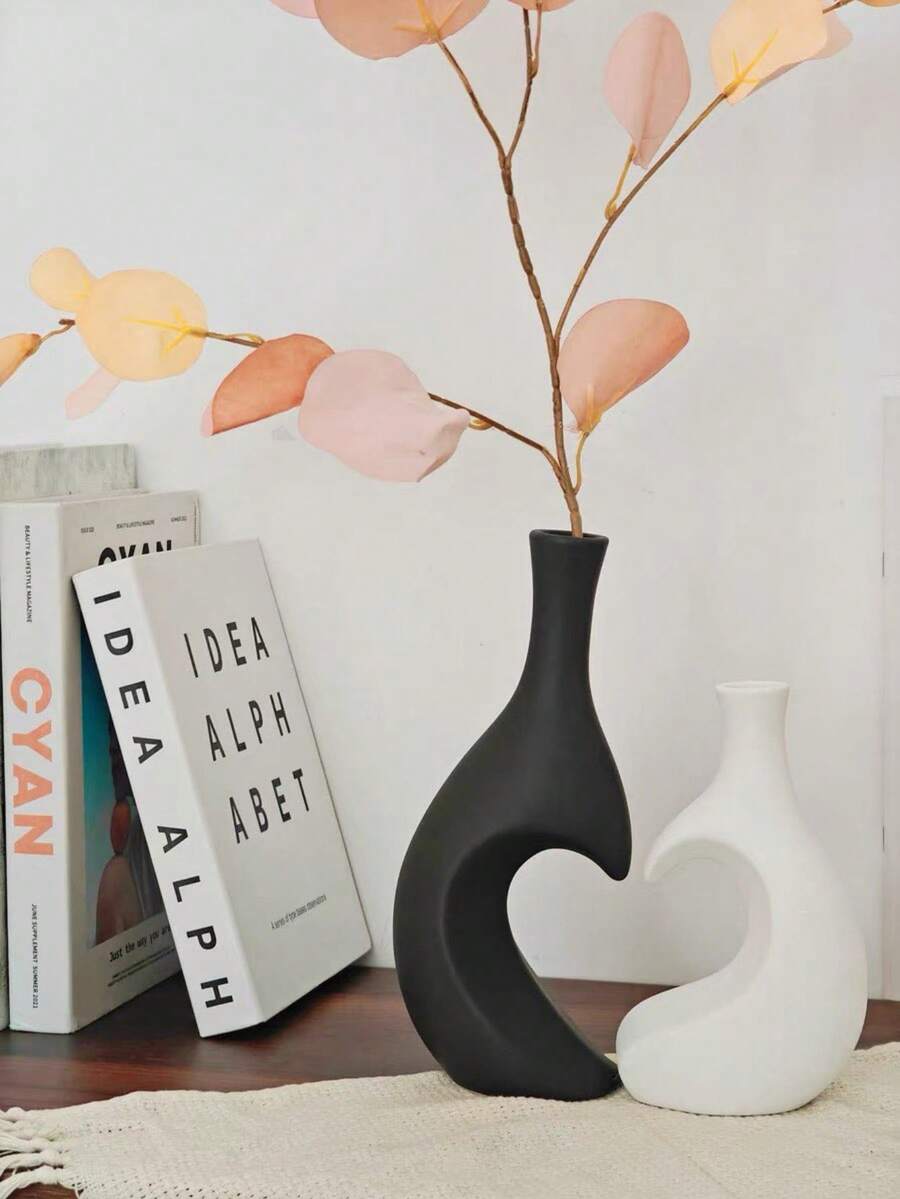 Boston Contemporary Interlocking Heart Vase