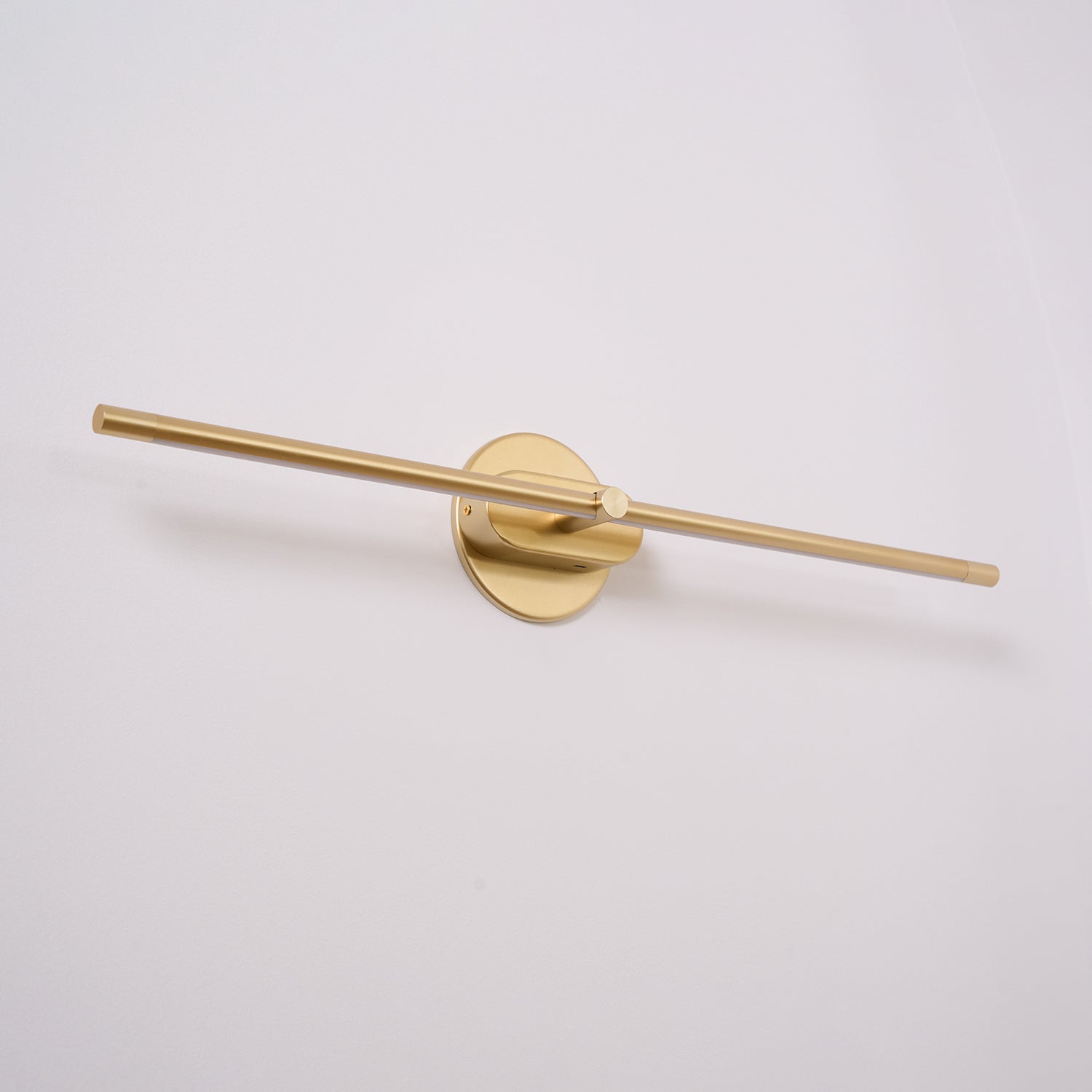 Mora Linear Rechargeable Wall Lamp