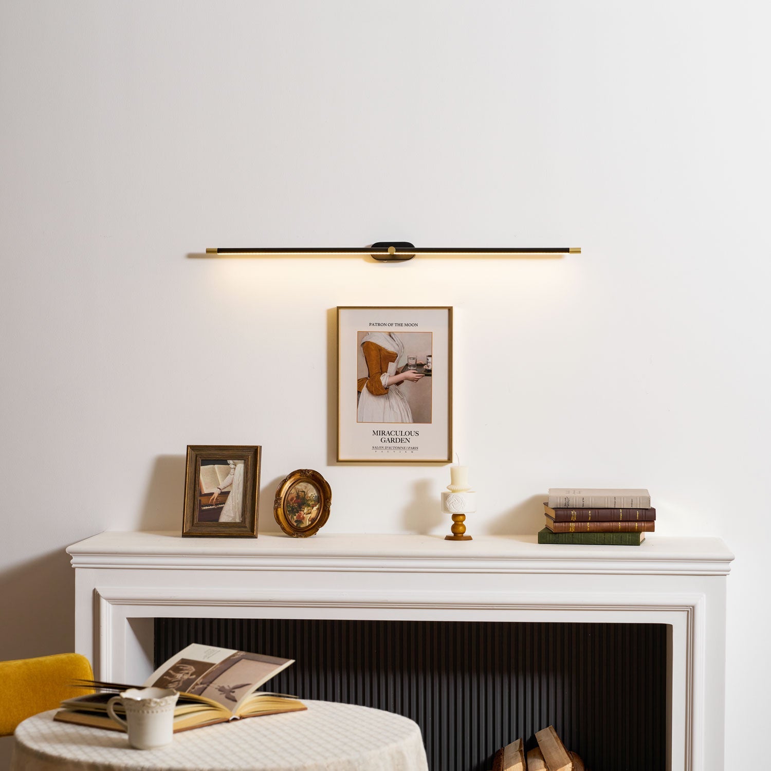 Mora Linear Rechargeable Wall Lamp