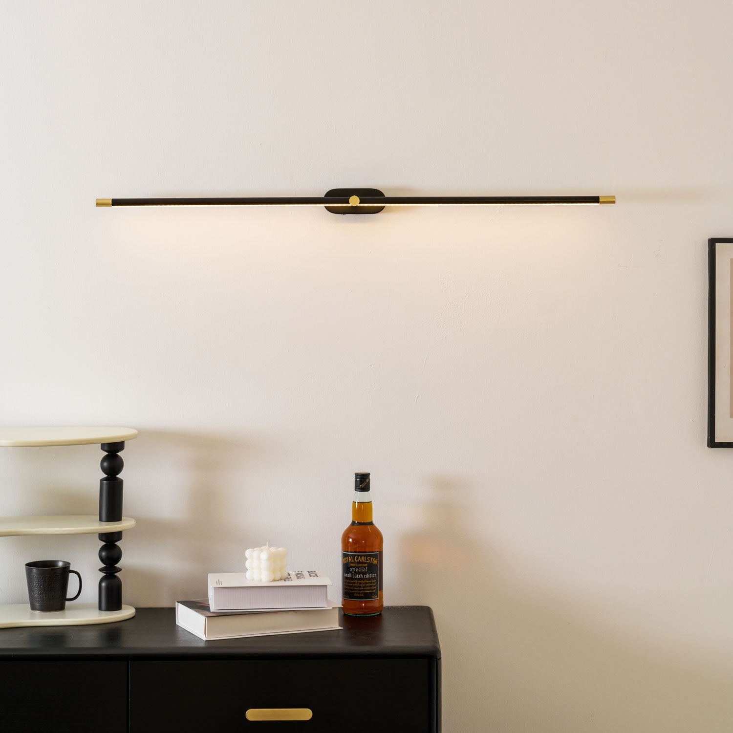 Mora Linear Rechargeable Wall Lamp