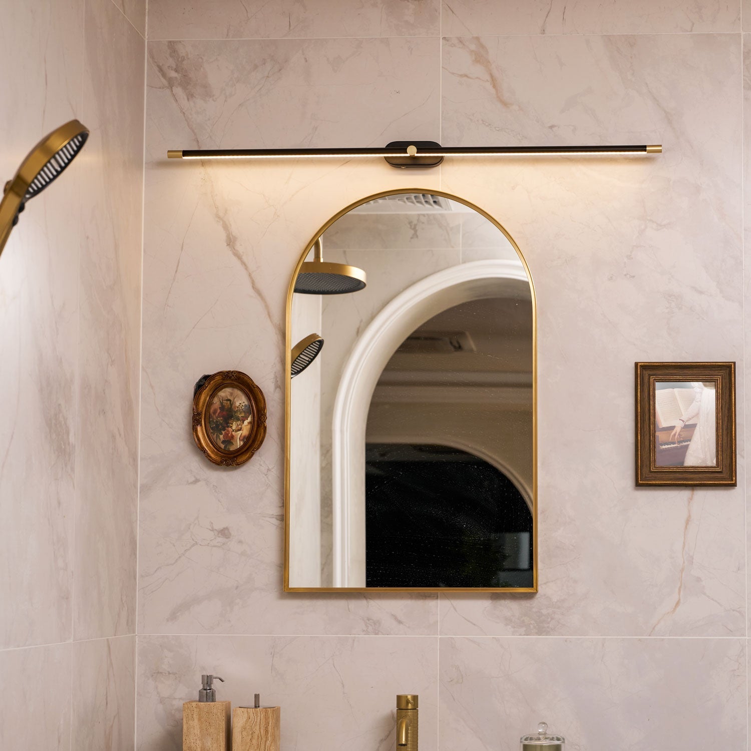 Mora Linear Rechargeable Wall Lamp