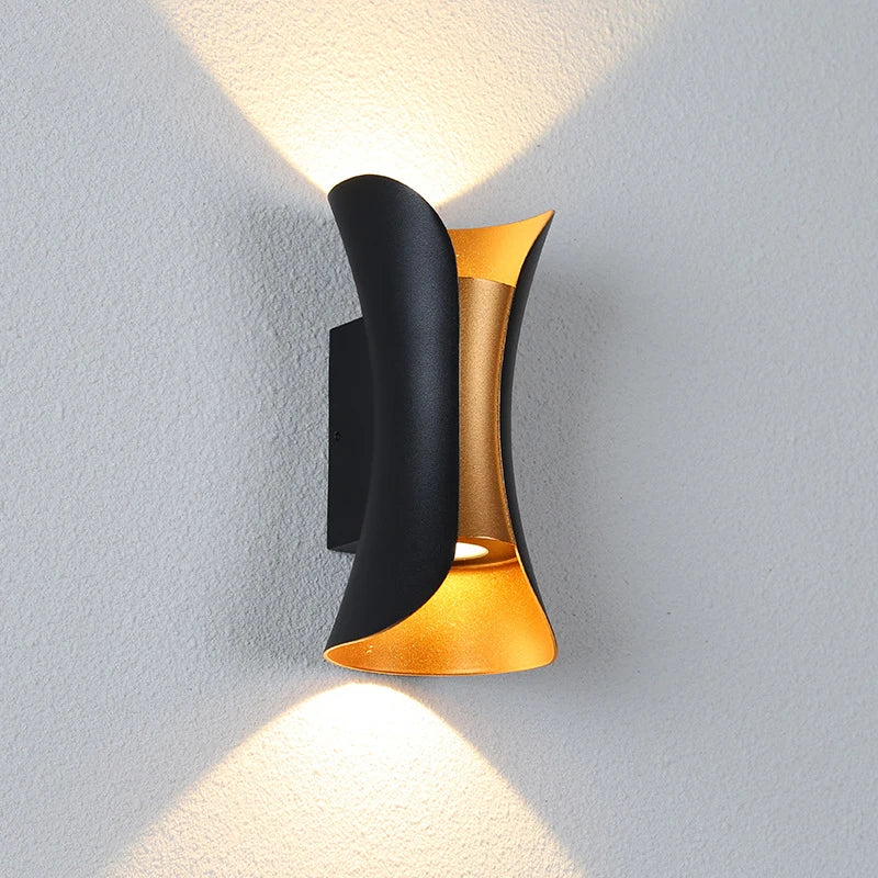 Niko LED Porch Garden Wall Lamp